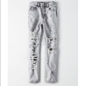 American Eagle Mom Jean Black Acid Wash Distressed